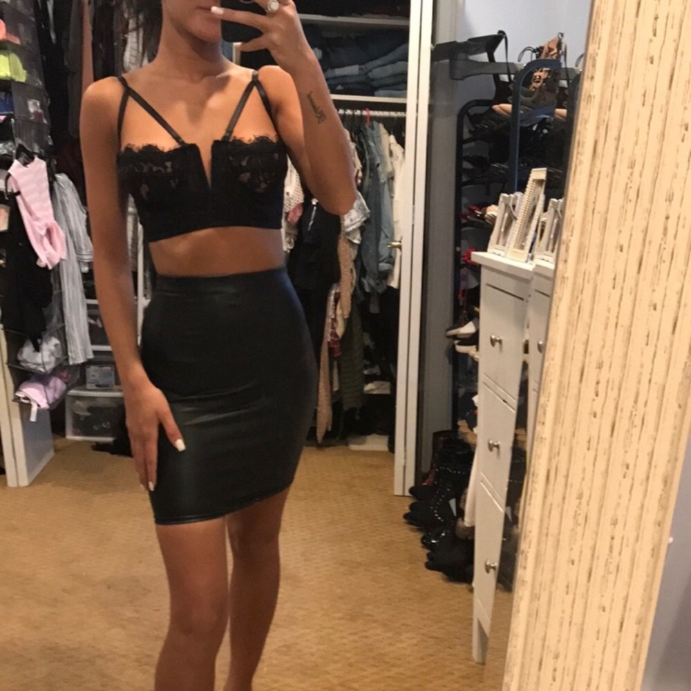 ✖️✖️SOLD✖️✖️❗️Black bralette crop top